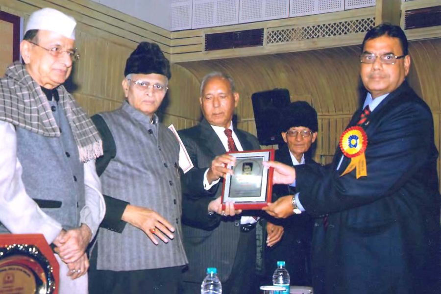 Rajiv-Gandhi-Excellence-Award-by-Indian-Solidarity-Council